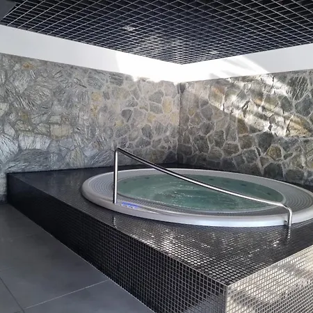 Apartment A2 Domitu Z Basenem, Sauna, Jacuzzi - 5d *